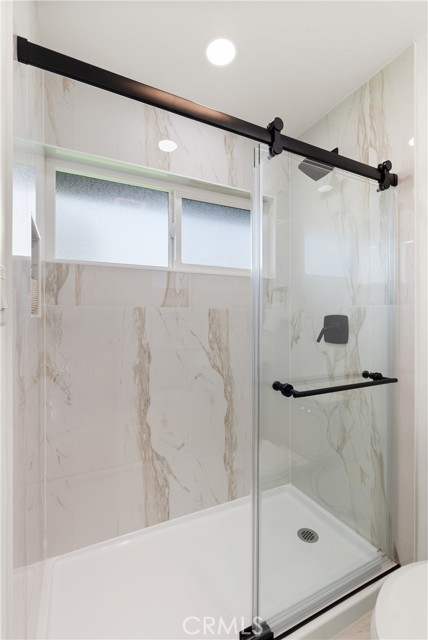 MLS #OC25221846 image #31