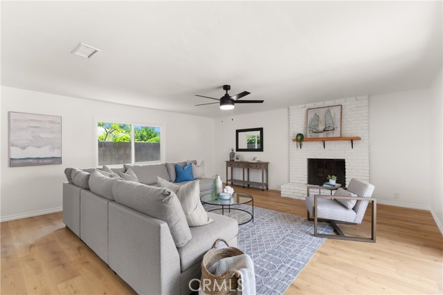 MLS #OC25221846 image #4