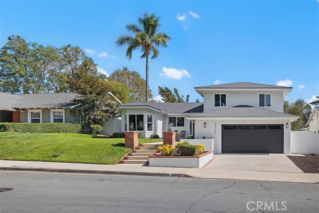 MLS #OC25222003 image #1