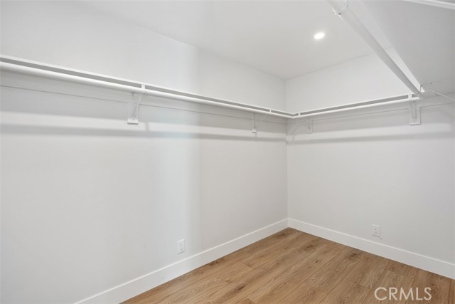 MLS #OC25222003 image #21