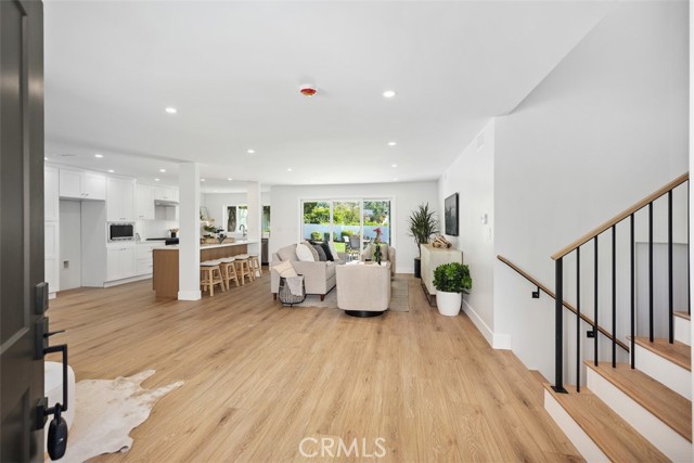 MLS #OC25222003 image #4