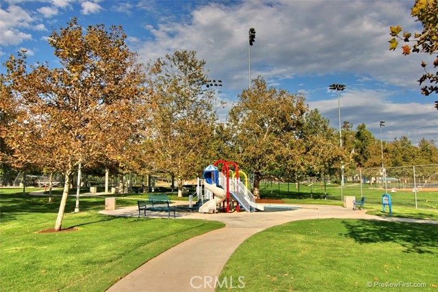 MLS #OC25222003 image #44