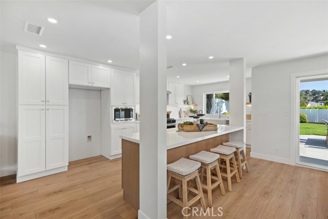 MLS #OC25222003 image #8