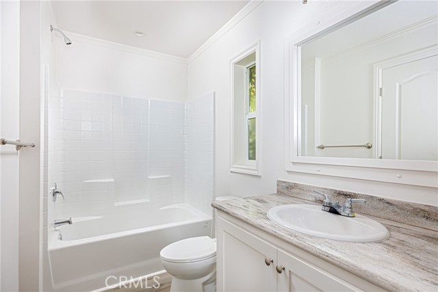 MLS #OC25222130 image #10