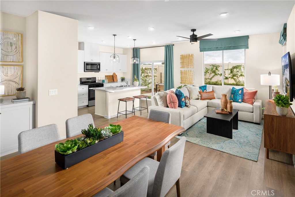 MLS #OC25222140 image #1