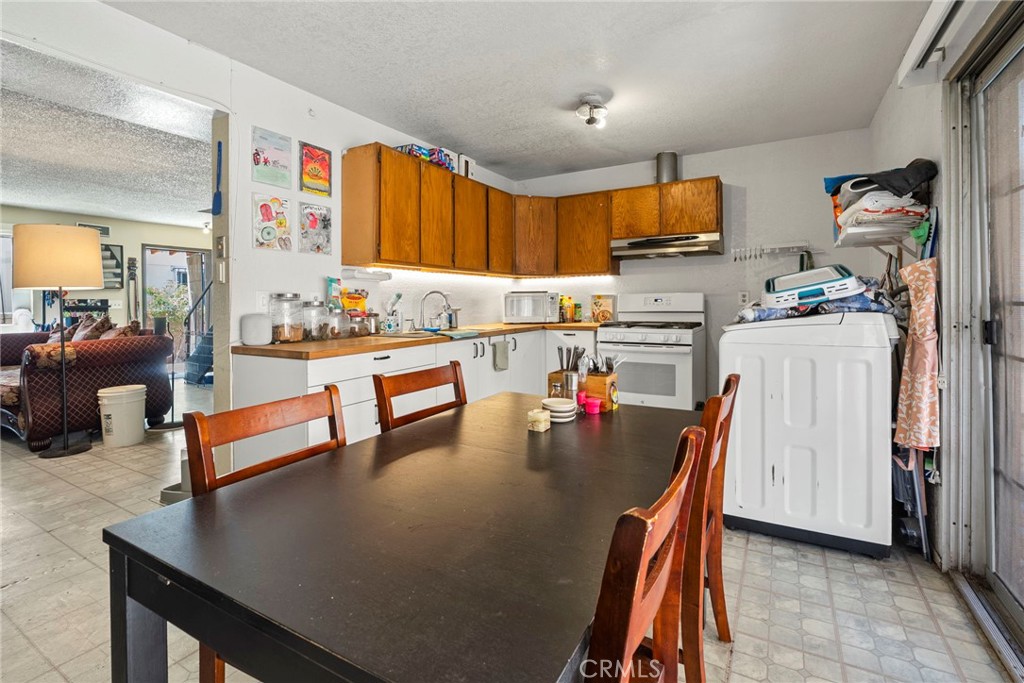 MLS #OC25222143 image #11