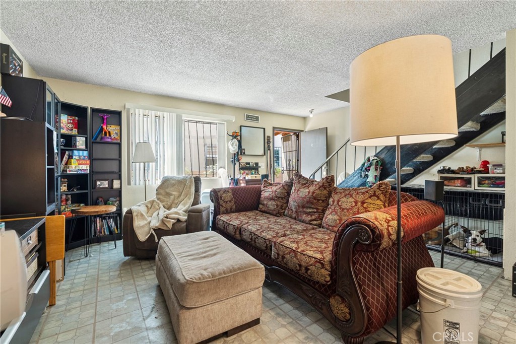 MLS #OC25222143 image #25