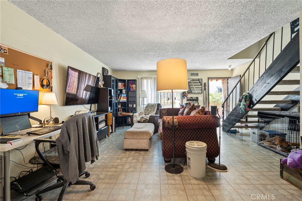 MLS #OC25222143 image #27