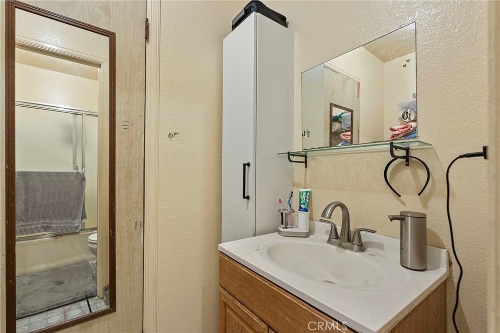 MLS #OC25222143 image #35