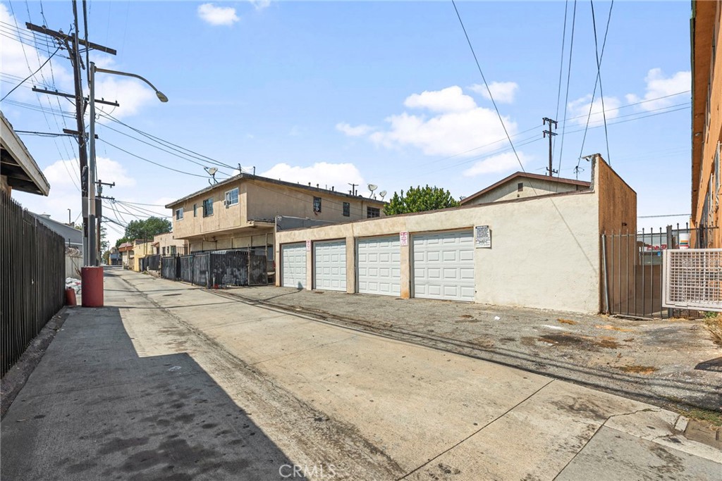 MLS #OC25222143 image #5