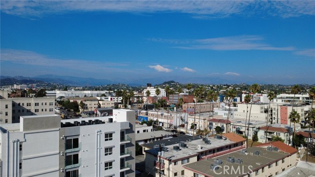 MLS #OC25222155 image #17