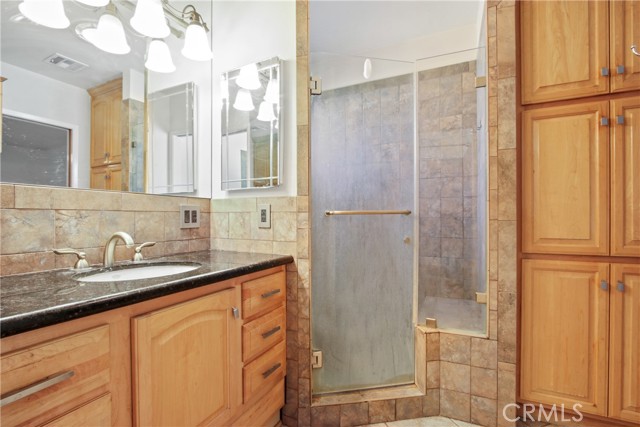 MLS #OC25222224 image #15