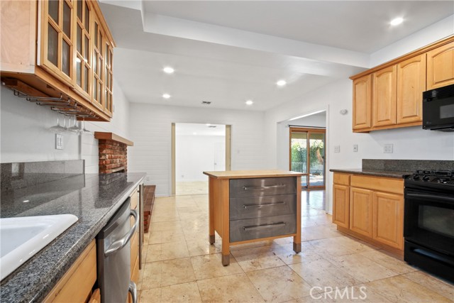 MLS #OC25222224 image #7