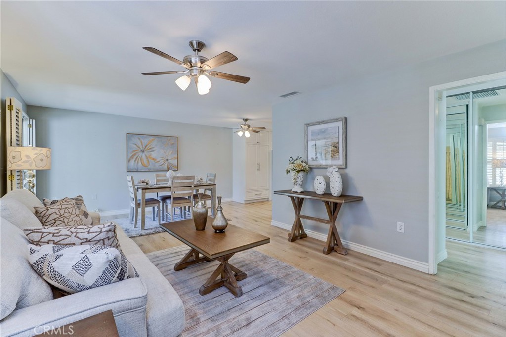 MLS #OC25222374 image #1