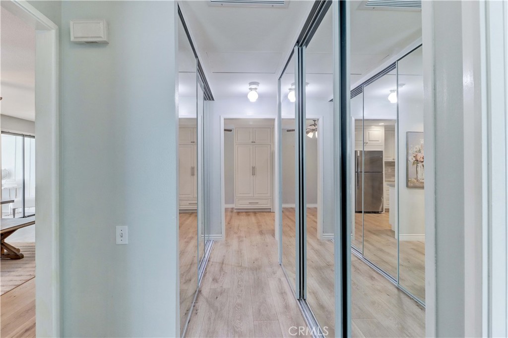 MLS #OC25222374 image #17