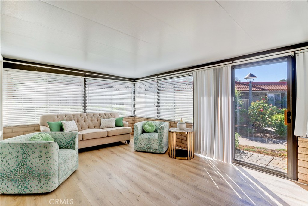 MLS #OC25222374 image #26