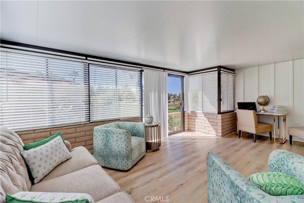 MLS #OC25222374 image #27