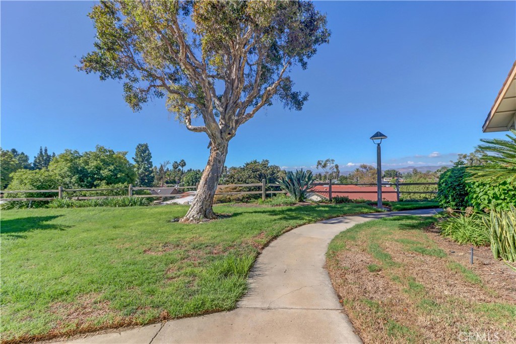 MLS #OC25222374 image #36