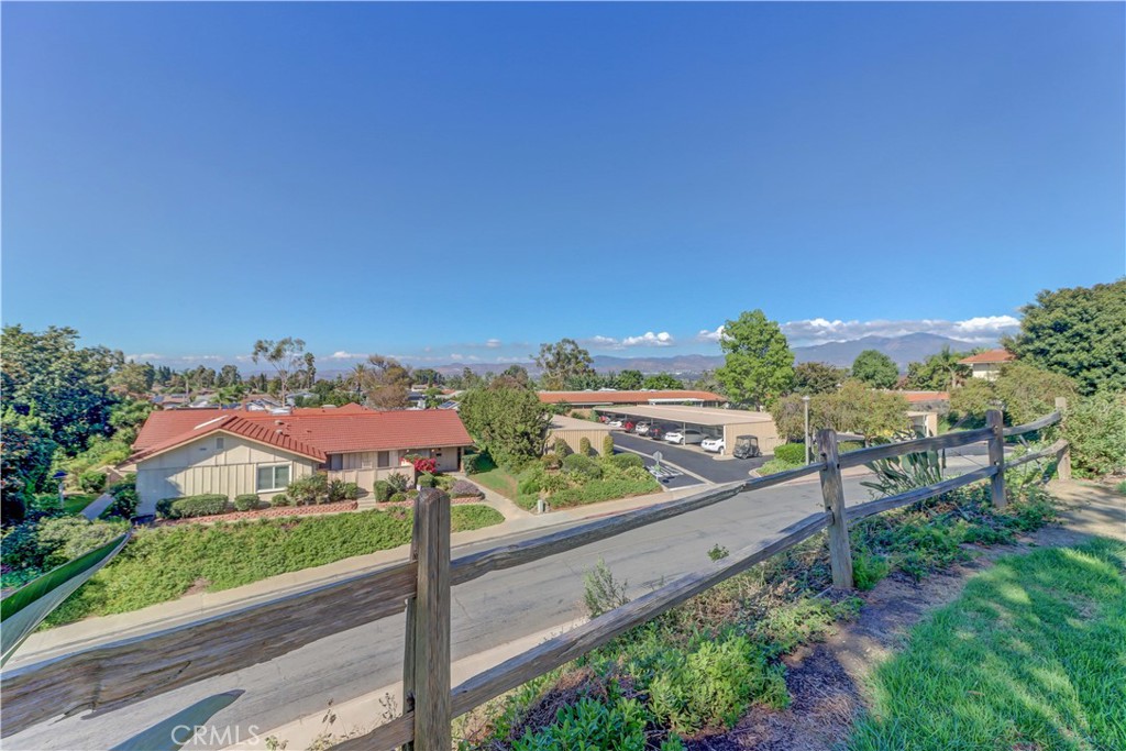 MLS #OC25222374 image #37