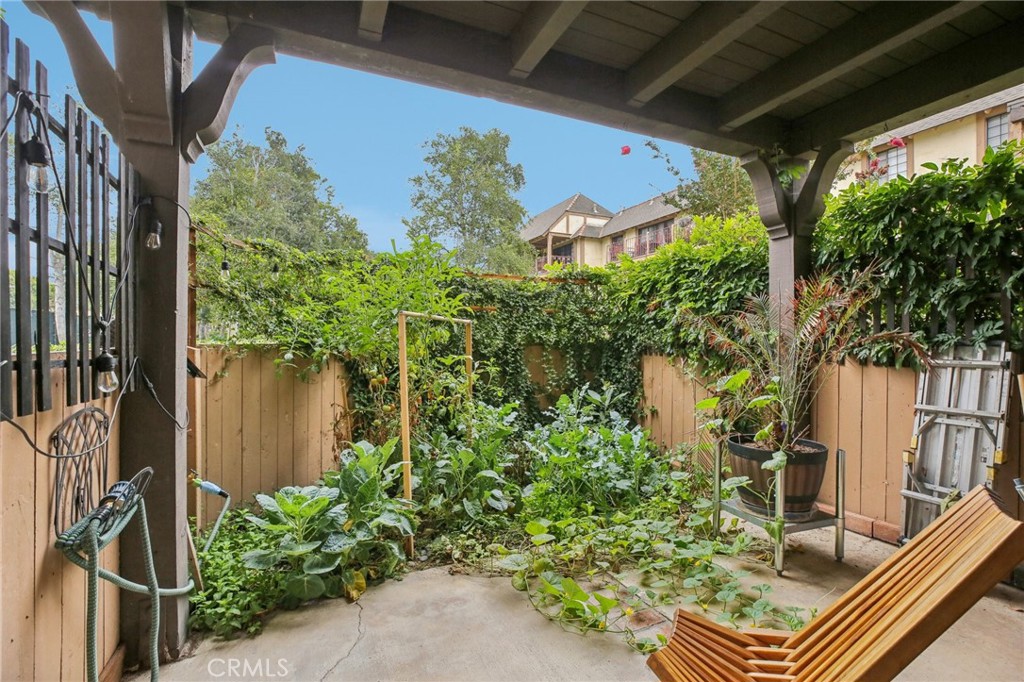 MLS #OC25222449 image #15