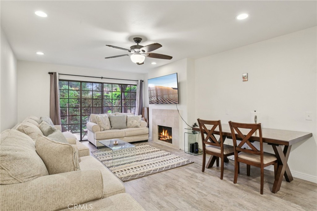 MLS #OC25222449 image #3