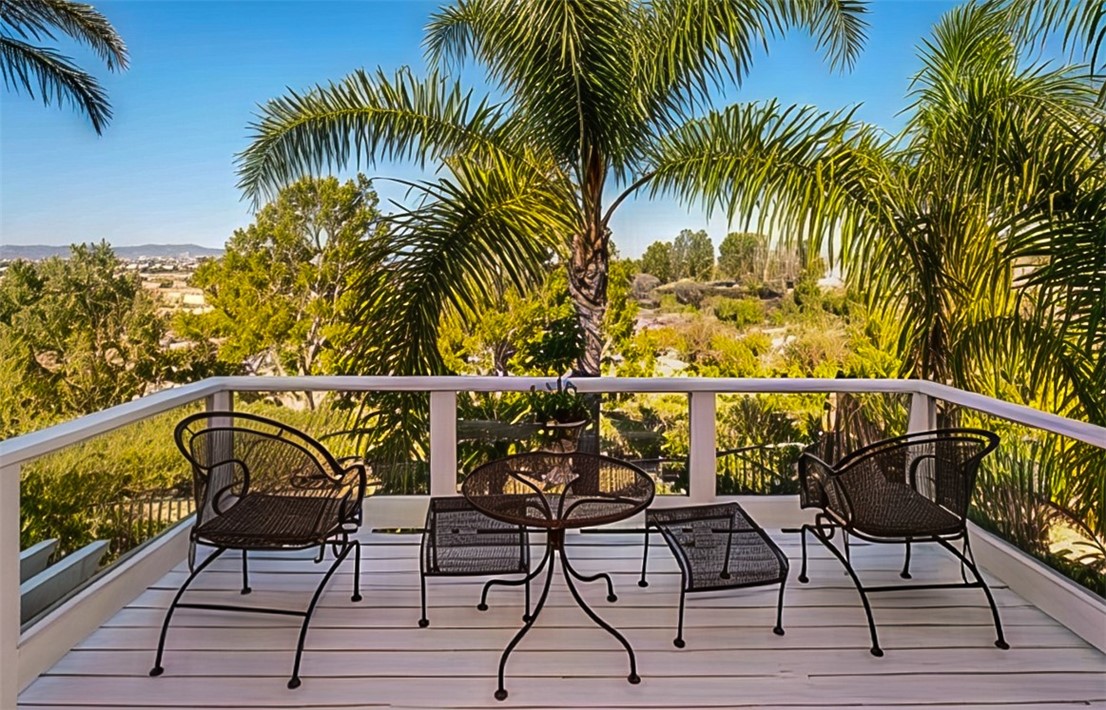 MLS #OC25222473 image #15