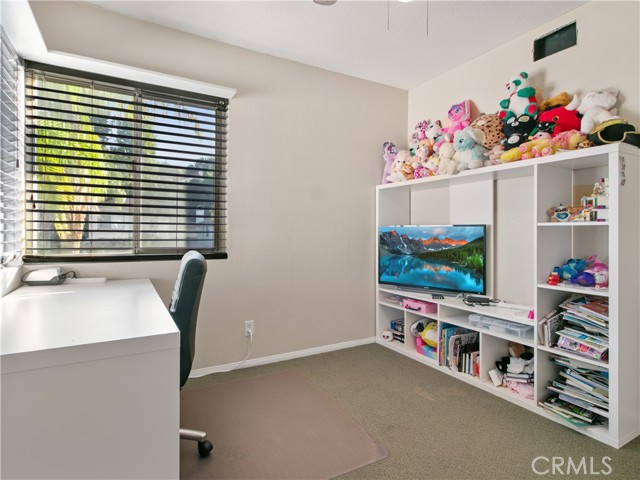 MLS #OC25222473 image #21