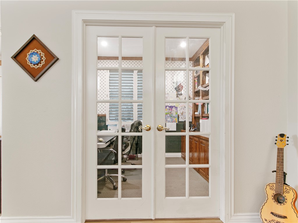 MLS #OC25222473 image #9