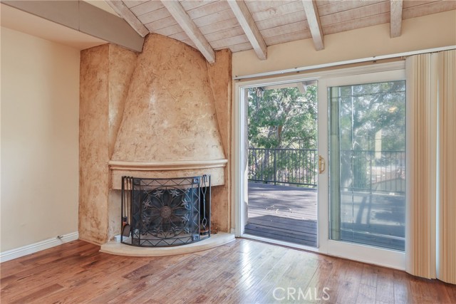 MLS #OC25222475 image #5