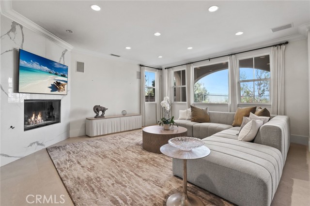 MLS #OC25222504 image #15