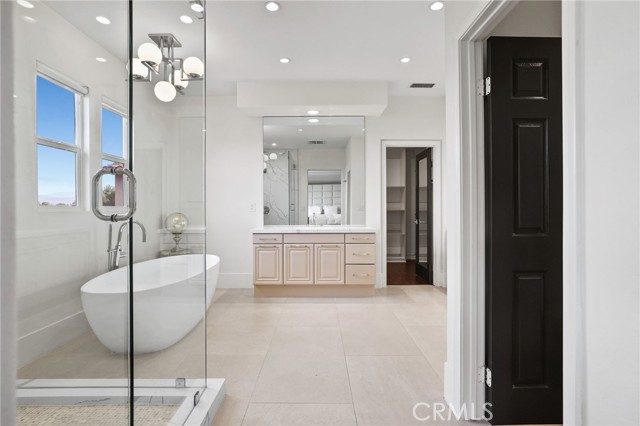 MLS #OC25222504 image #43