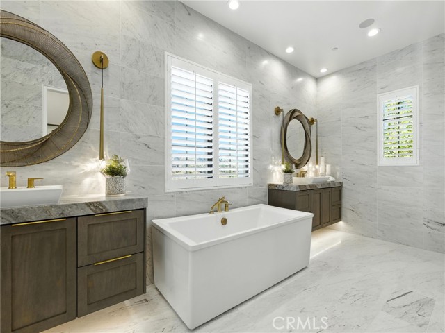 MLS #OC25222555 image #43