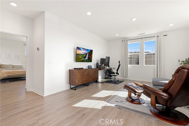 MLS #OC25222588 image #14