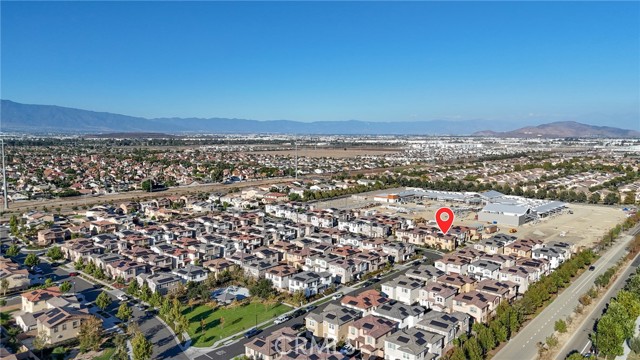 MLS #OC25222588 image #35