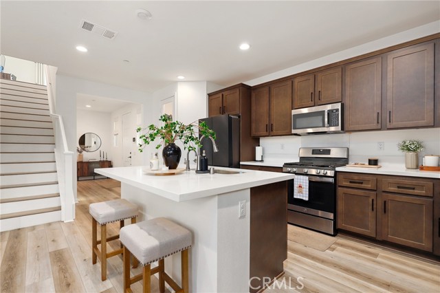 MLS #OC25222588 image #6