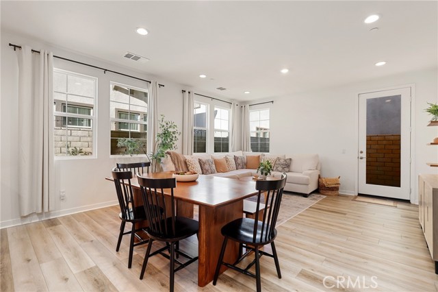 MLS #OC25222588 image #9