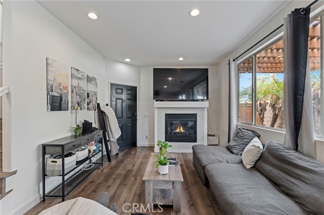 MLS #OC25222603 image #14