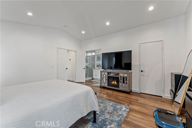 MLS #OC25222603 image #19