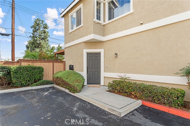 MLS #OC25222603 image #2