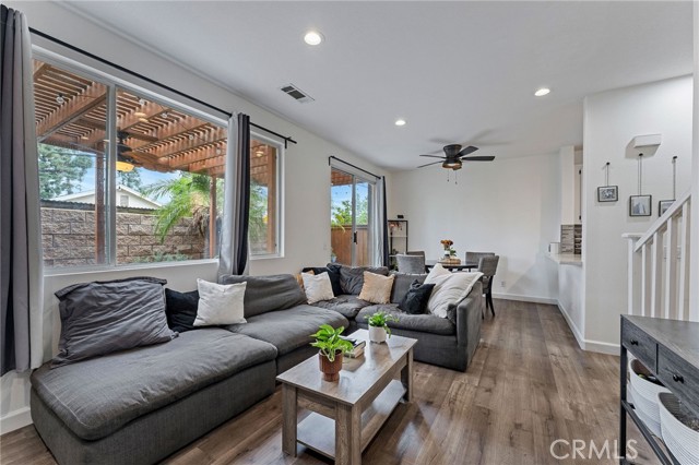 MLS #OC25222603 image #3