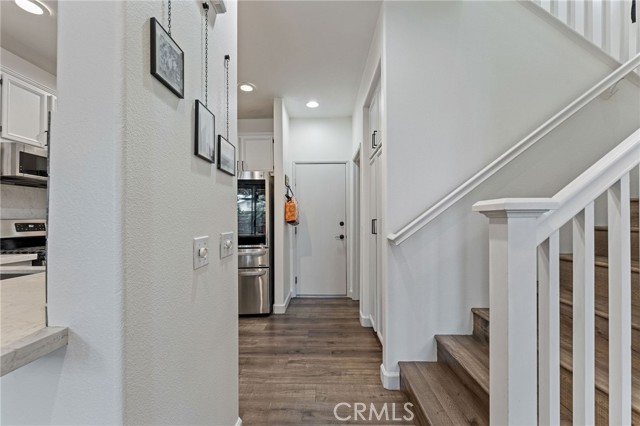 MLS #OC25222603 image #8