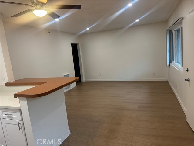 MLS #OC25222651 image #9