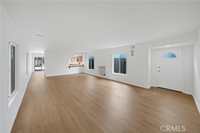 MLS #OC25222659 image #10