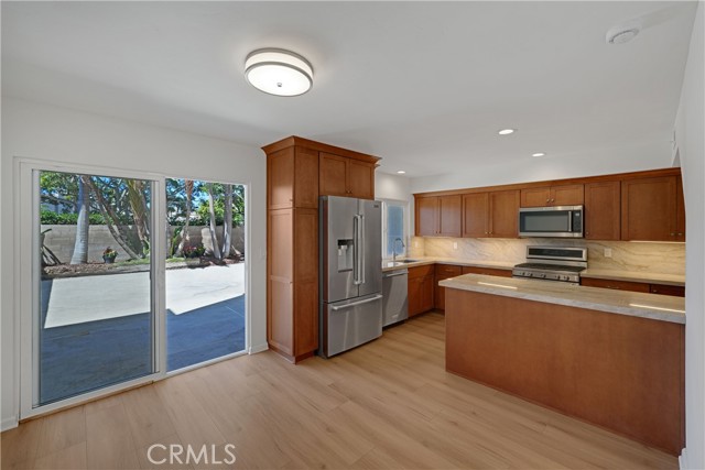 MLS #OC25222659 image #14