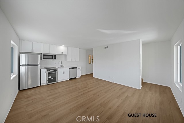 MLS #OC25222659 image #41