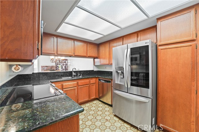 MLS #OC25222730 image #4