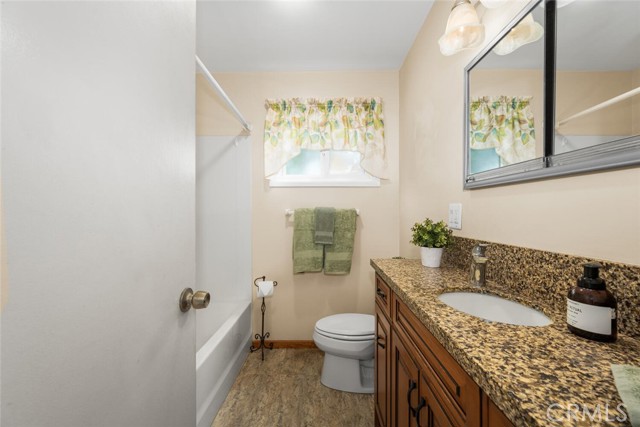 MLS #OC25222740 image #25