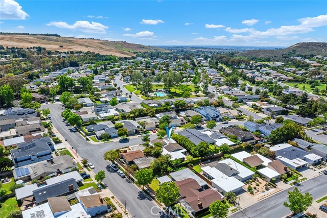MLS #OC25222756 image #28