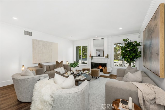 MLS #OC25222756 image #6
