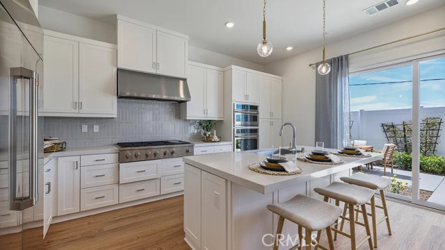 MLS #OC25222995 image #1